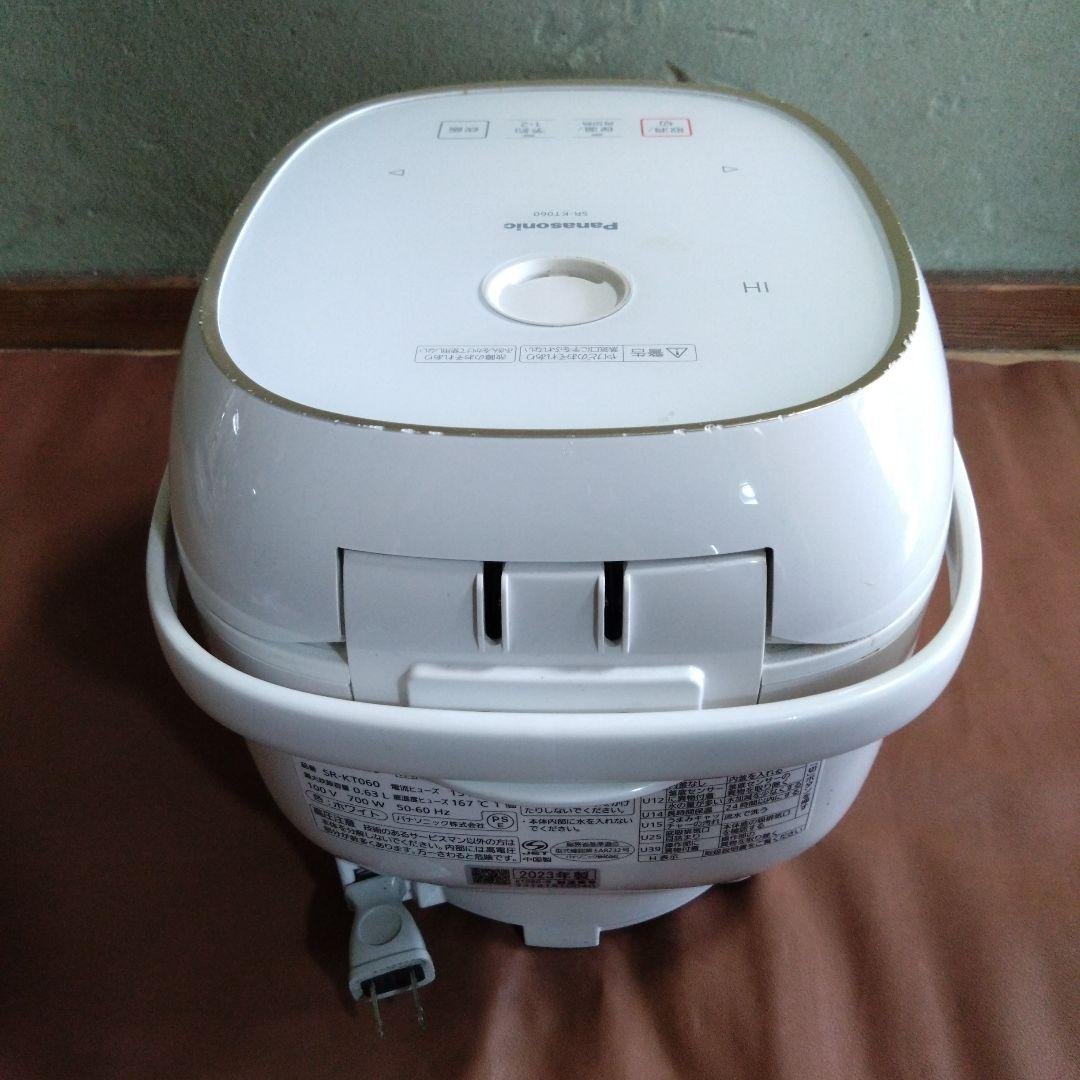 パナソニック　3合炊飯器　SR-KT060