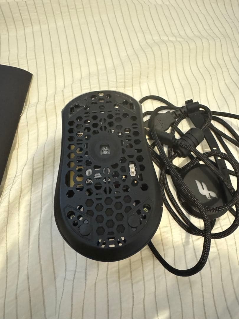 Razer Vipermini SEとおまけ高級マウス付き